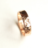 rose gold wedding band