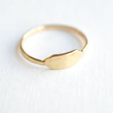 Gold sinet ring
