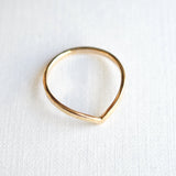 gold V ring band