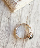 Onyx cabochon ring