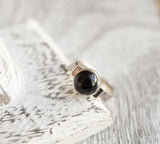 Onyx cabochon ring